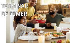 Icono Comportamiento al terminar de comer Niño comiendo en la mesa con sus padres