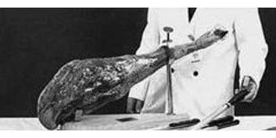 Jamón. Cortar el jamón. Paso 1.
