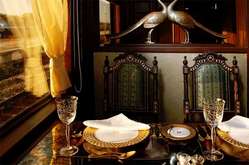 Sibaritas Restaurante del tren de lujo Maharajas Express - India.