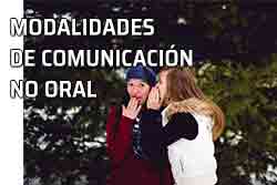 Icono proxemia y paralenguaje Modalidades de comunicación no oral, o discurso paralelo. Proxemia y paralenguaje. Amigas