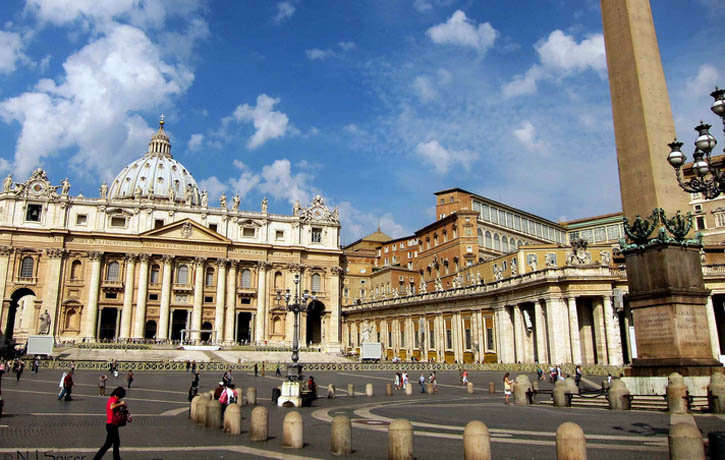 Vaticano. Plaza del Vaticano - Italia