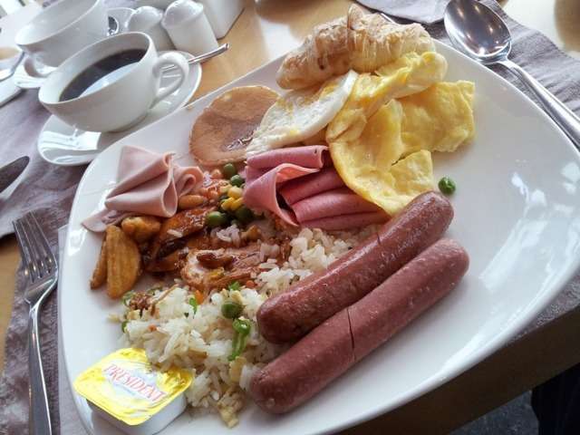 Desayuno internacional. Desayuno internacional