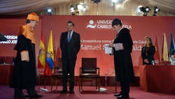 Honoris Causa UCJC Juan Manuel Calderón
Juan Manuel Santos Calderón, investido Doctor Honoris Causa por la Universidad Camilo José Cela