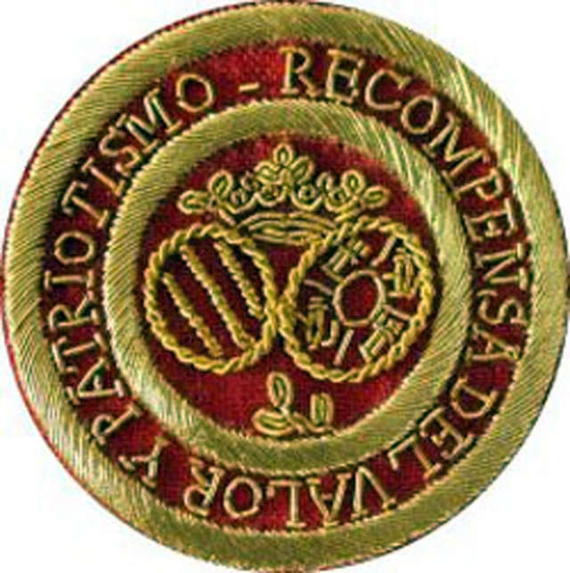Escudo de distinción a los defensores de Zaragoza creado por el general Palafox. Escudo de distinción a los defensores de Zaragoza creado por el general Palafox.