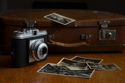 Viajar, cámara y maleta Viajar - Cámara y maleta - Vacaciones