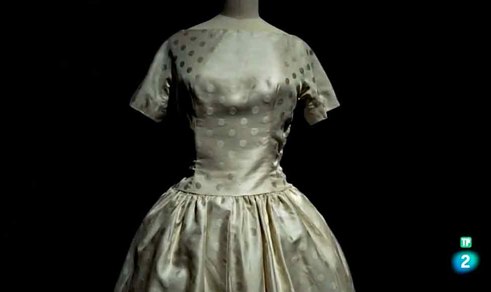 Vestido blanco de fiesta Pertegaz Vestido blanco de alta costura. Vestido de fiesta de Manuel Pertegaz