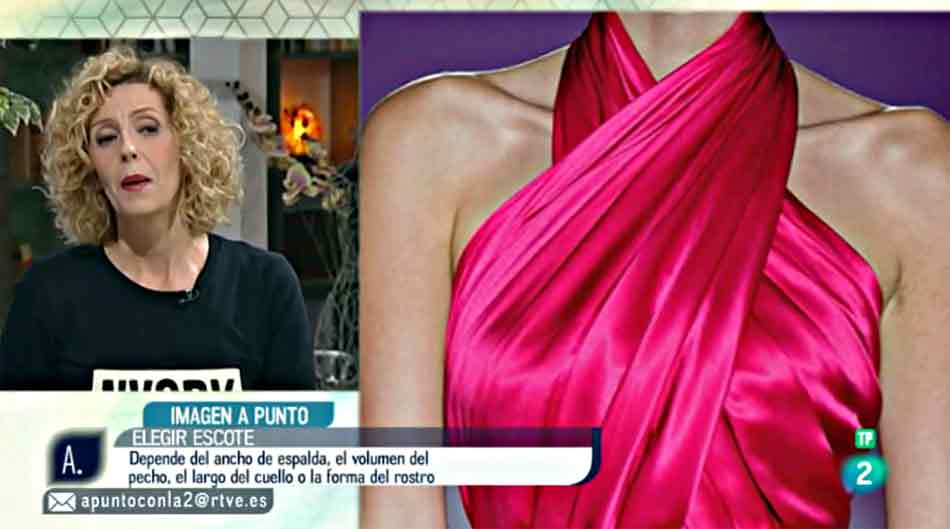 Escote Halter. Escote Halter anudado en el cuello