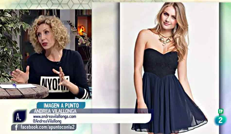 Escote corazón. Escote corazón una versión del escote palabra de honor