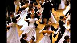 Icono Bailes de verano en Viena Bailes de Viena. Viena. Compás de tres por cuatro y hip hop. Bailar un vals