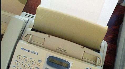 Fax. Máquina de fax.