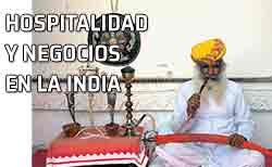 Icono hospitalidad India Fumando en pipa. Negocios y hospitalidad en India