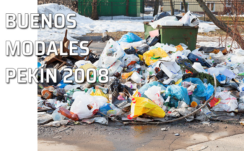 Buenos modales Pekín 2008 Olimpiadas Pekín 2008. Basura sin recoger en una calle