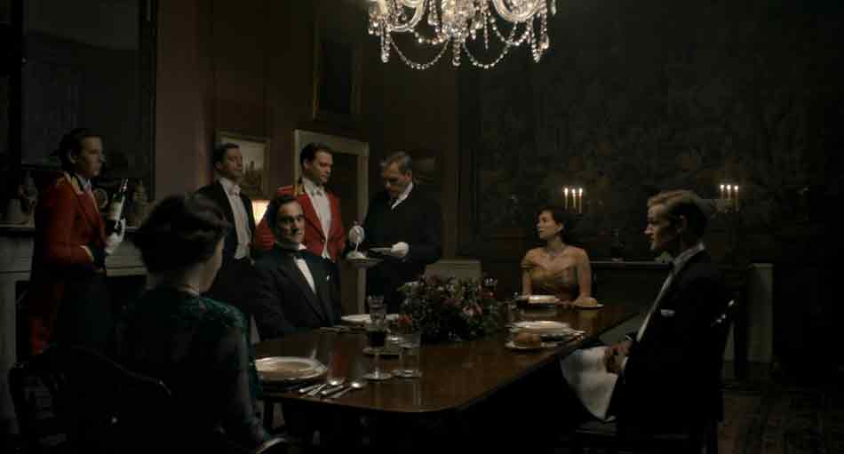 El orden de los invitados. Cómo colocar a los invitados en nuestra mesa. Mesa para una cena formal