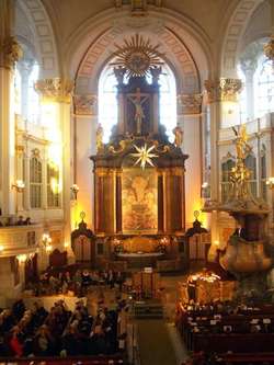 Interior iglesia Interior de una iglesia protestante.