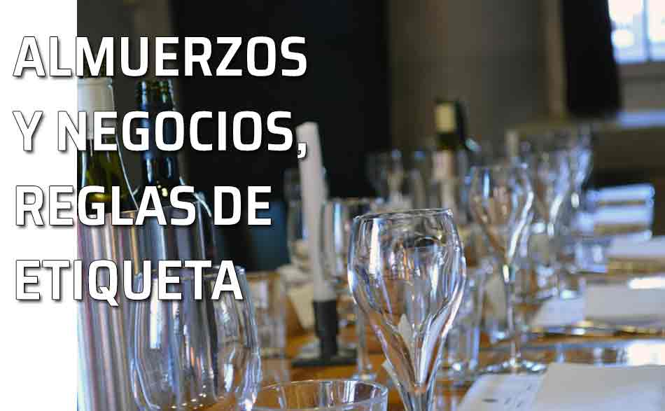 Almuerzos de negocios. Mesa para un almuerzo