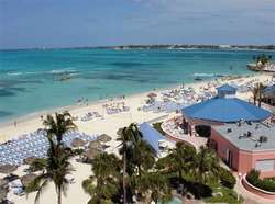 Playa de Bahamas. Vista general playa.