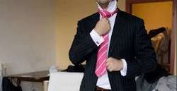Corbata. Anudar la corbata.