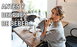 Antes y después de beber Una mujer se limpia los labios después de beber