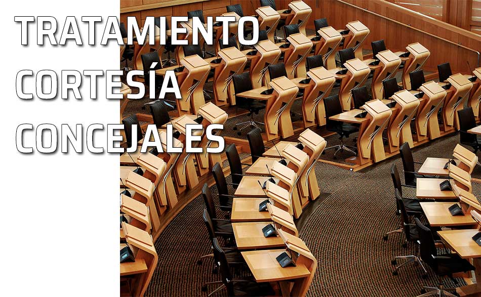 Tratamiento cortesía concejales. Interior salas de plenos