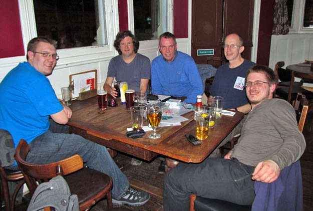 After work. Reunión en un pub de Nottingham