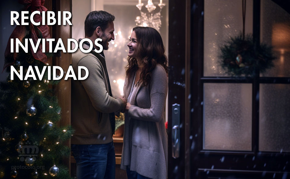Recibir a los invitados en Navidad a la puerta de casa. Los invitados deben sentirse como en casa desde el mismo momento en que los recibimos